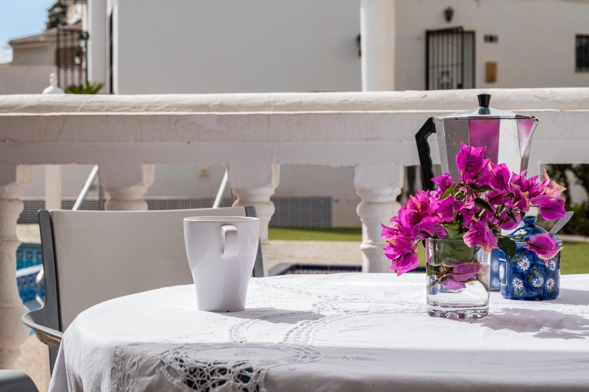 Bright Spacious 1 Bed Apartment Nerja Zewnętrze zdjęcie