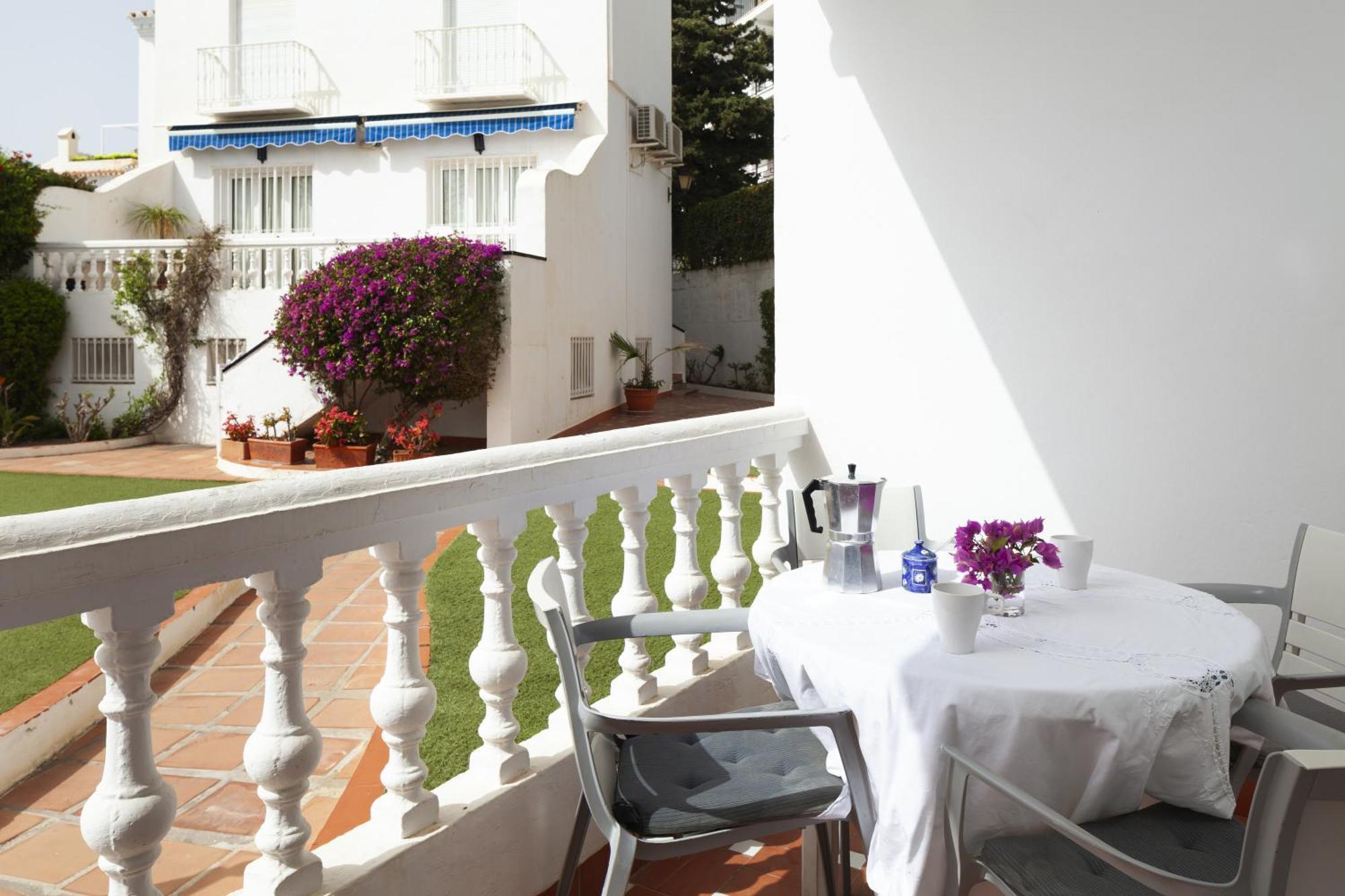 Bright Spacious 1 Bed Apartment Nerja Zewnętrze zdjęcie