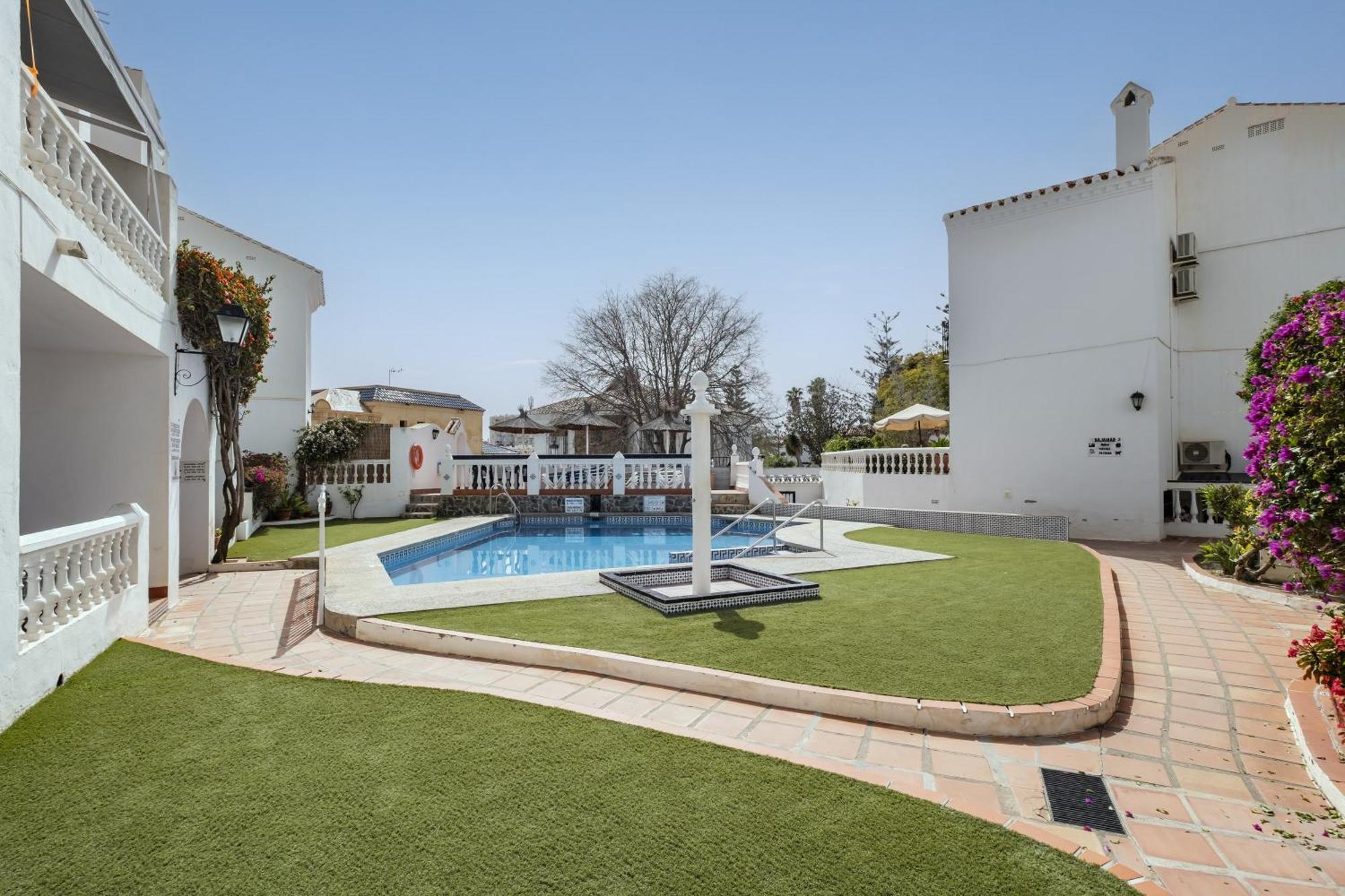 Bright Spacious 1 Bed Apartment Nerja Zewnętrze zdjęcie