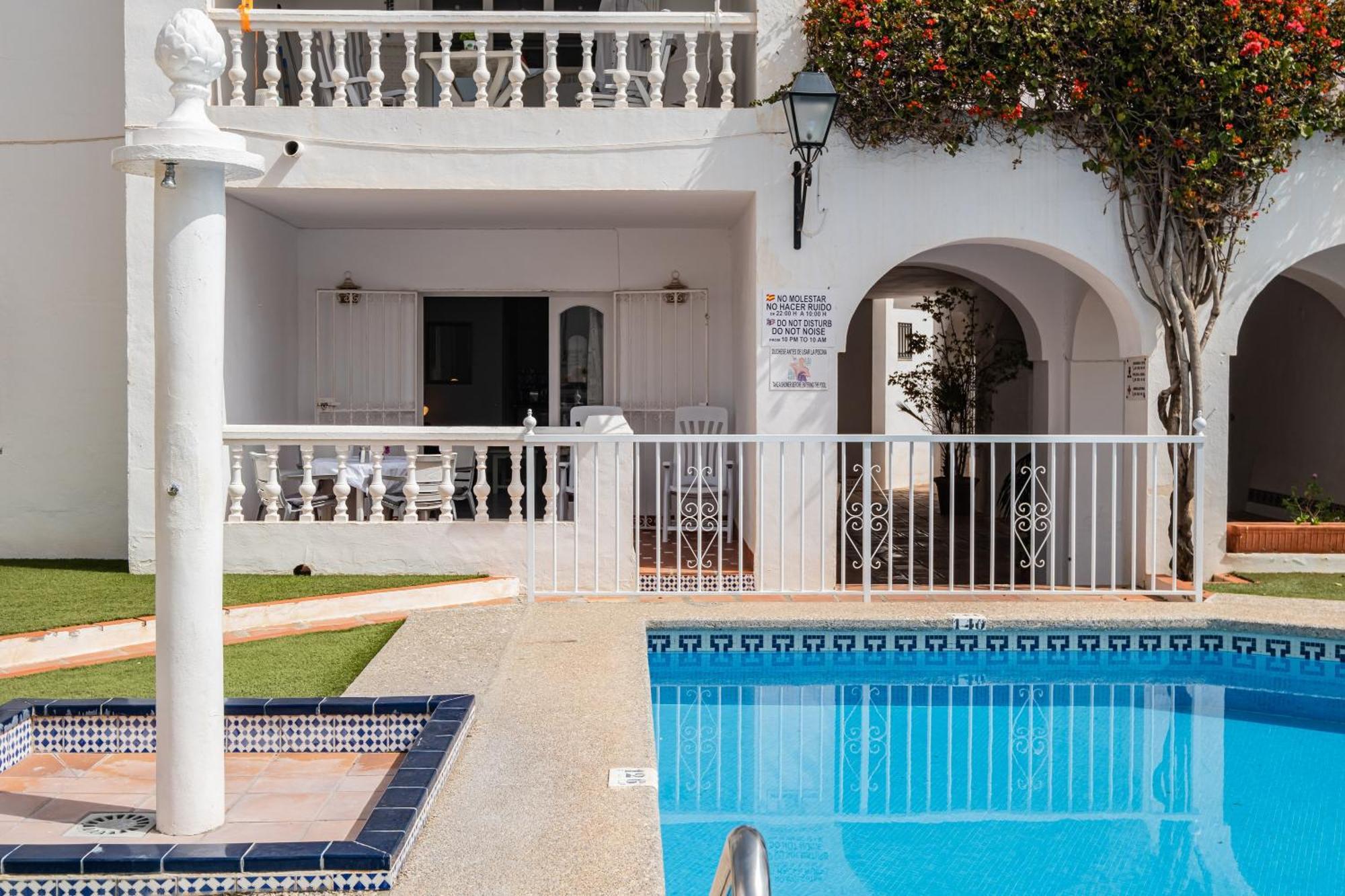 Bright Spacious 1 Bed Apartment Nerja Zewnętrze zdjęcie