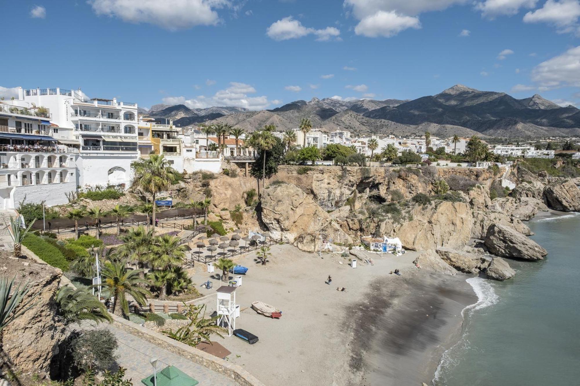 Bright Spacious 1 Bed Apartment Nerja Zewnętrze zdjęcie